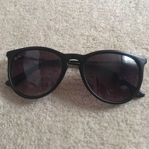 Ray Ban Erika’s